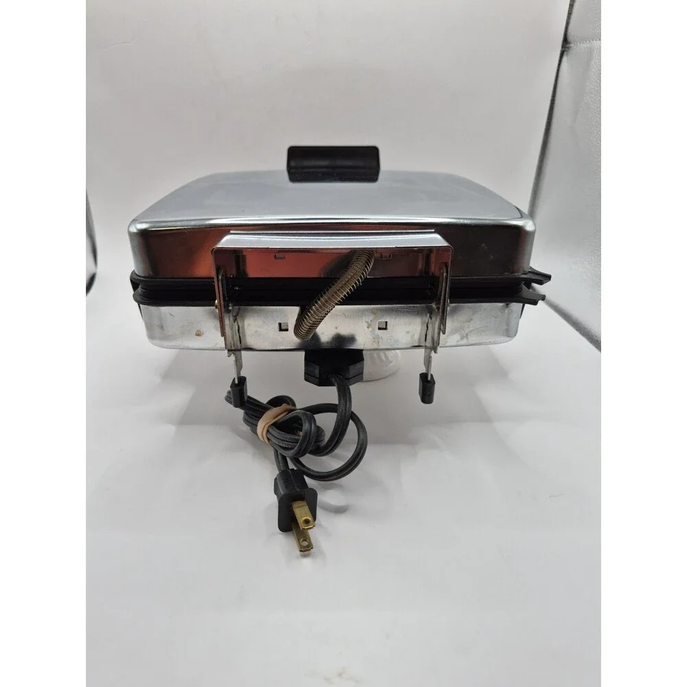 Vintage Toastmaster 270 Waffle Baker / Reversible Grill Tested Works USA made